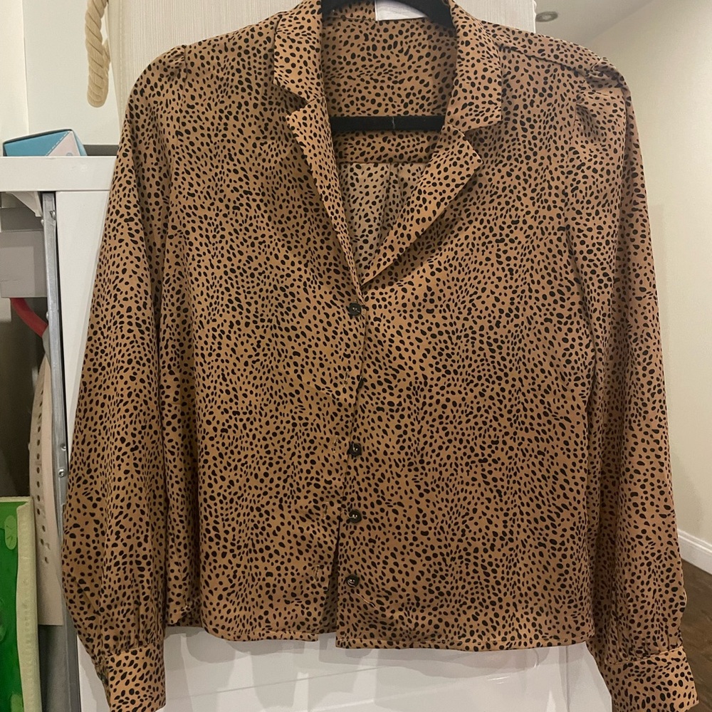 Isalis cheetah shirt. Button up